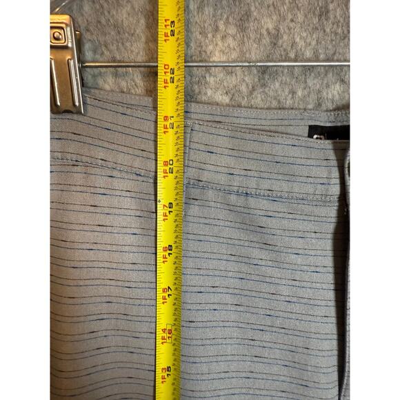 Travis Mathew Mens Grey Striped Fire Pit Sleet Golf Shorts Size 38 Stretch Soft - Picture 8 of 9